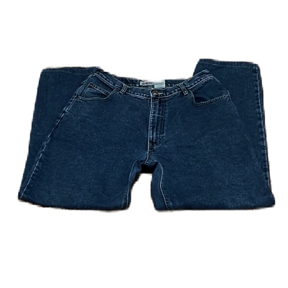 Women’s ST. JOHN BAY, Relaxed Fit, Straight Leg, Authentic Jeans, Size 12 - Picture 3 of 7